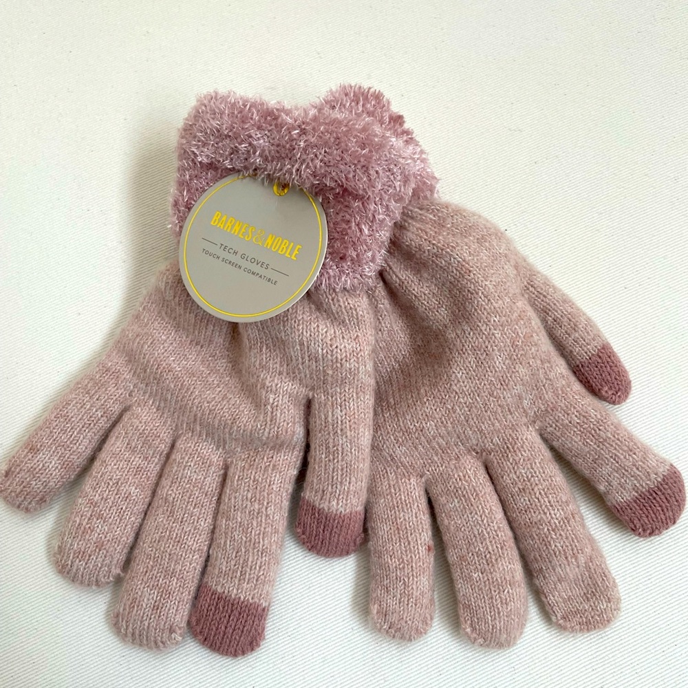 Barnes & Noble - winter tech gloves